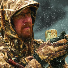 Load image into Gallery viewer, 12-Hour Realtree&lt;sup&gt;®&lt;/sup&gt; Refillable Hand Warmer
